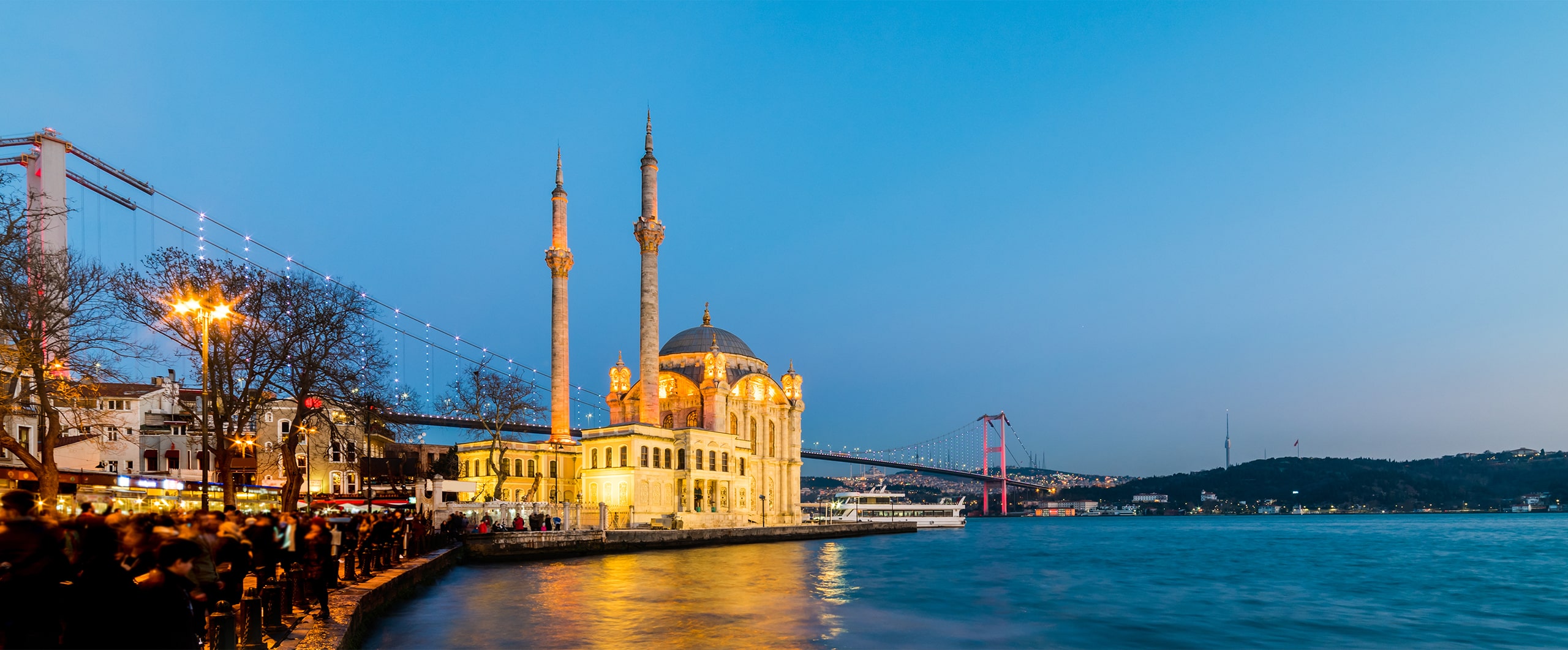 Ortaköy Camii